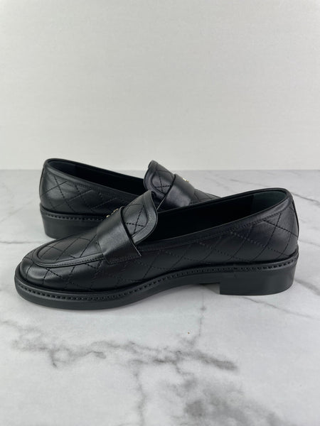 CHANEL Black CC Logo Quilted Leather Loafers Size 35.5
