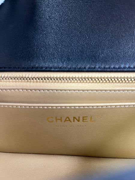 CHANEL Black Lambskin Quilted Mini Rectangular Pearl Crush Flap Crossbody/Shoulder Bag