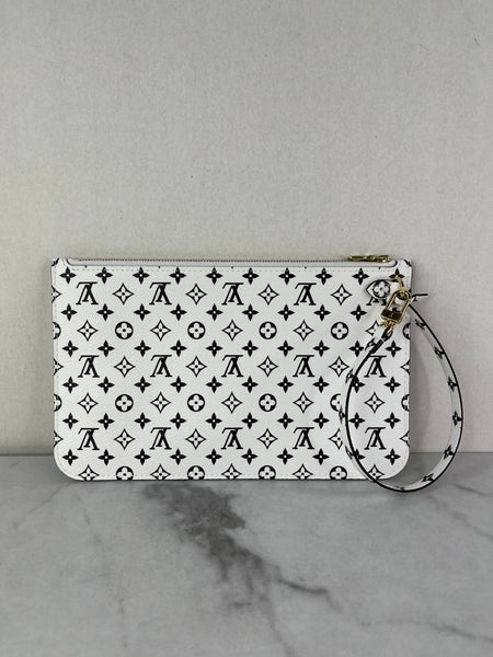 LOUIS VUITTON Limited Edition Monogram Black/White Wristlet/Clutch