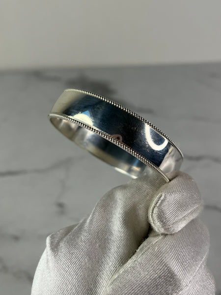 TIFFANY & CO. Sterling Silver Beaded Edge Milgrain Bangle Bracelet