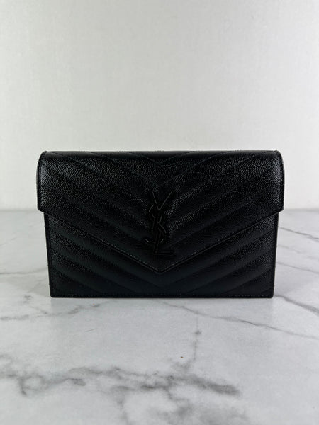 SAINT LAURENT BLACK GRAIN DE POUDRE LEATHER CASSANDRE ENVELOPE CHAIN WALLET Crossbody/Shoulder Bag
