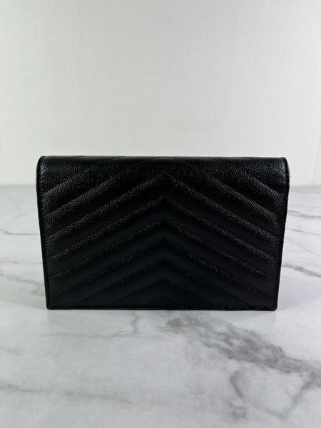 SAINT LAURENT BLACK GRAIN DE POUDRE LEATHER CASSANDRE ENVELOPE CHAIN WALLET Crossbody/Shoulder Bag