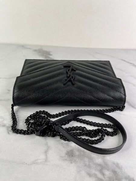 SAINT LAURENT BLACK GRAIN DE POUDRE LEATHER CASSANDRE ENVELOPE CHAIN WALLET Crossbody/Shoulder Bag