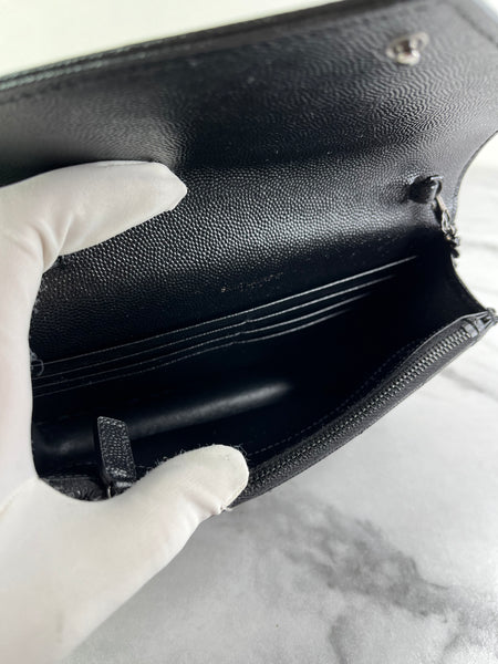 SAINT LAURENT BLACK GRAIN DE POUDRE LEATHER CASSANDRE ENVELOPE CHAIN WALLET Crossbody/Shoulder Bag