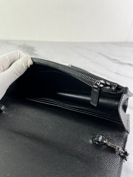 SAINT LAURENT BLACK GRAIN DE POUDRE LEATHER CASSANDRE ENVELOPE CHAIN WALLET Crossbody/Shoulder Bag