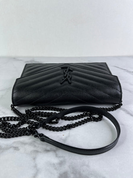 SAINT LAURENT BLACK GRAIN DE POUDRE LEATHER CASSANDRE ENVELOPE CHAIN WALLET Crossbody/Shoulder Bag