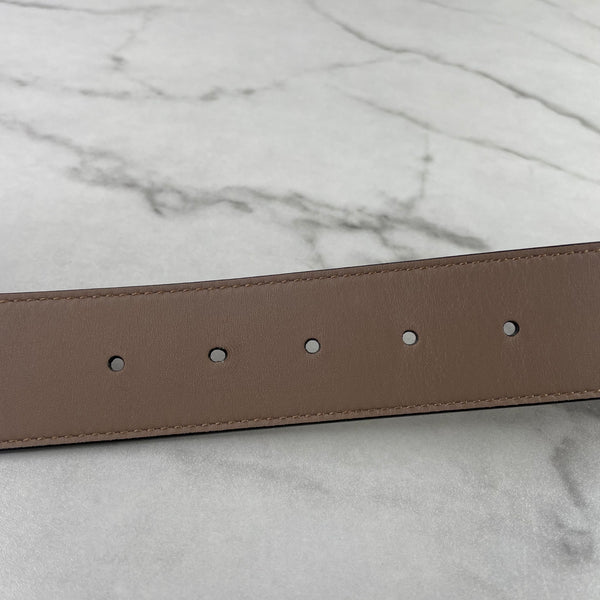GUCCI Dusty Pink Leather Belt with Double G Buckle