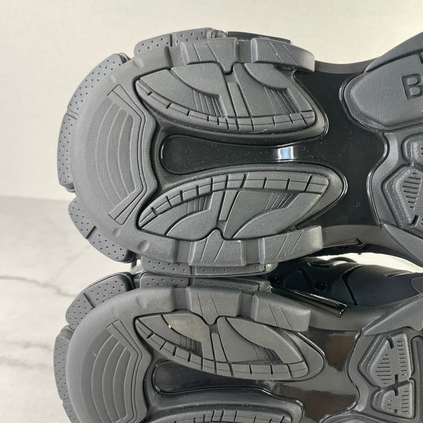 Balenciaga Men’s Black Track Sneakers Size 44