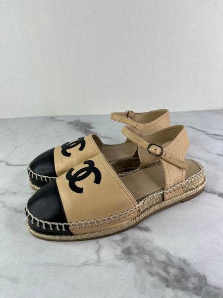 CHANEL Beige/Black CC Lambskin Espadrilles Size 36