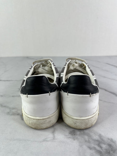 LOUIS VUITTON Frontrow Monogram White/Black Sneakers Size 35
