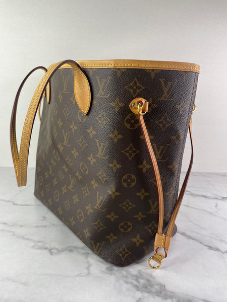 LOUIS VUITTON Monogram Neverfull MM Tote Bag