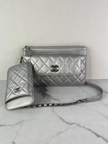 CHANEL Multi Pochette Metallic Silver Quilted Lambskin clutch/wallet/crossbody/shoulder bag