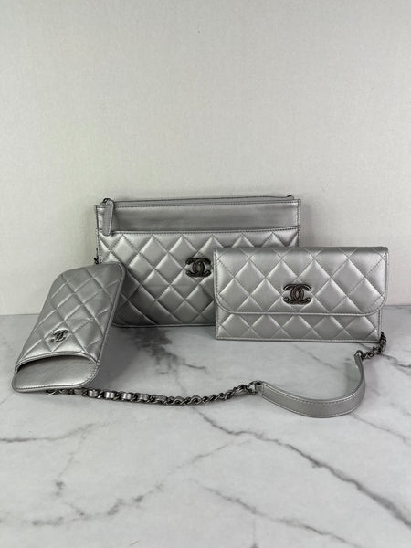 CHANEL Multi Pochette Metallic Silver Quilted Lambskin clutch/wallet/crossbody/shoulder bag
