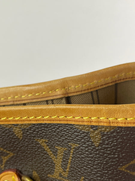 LOUIS VUITTON Monogram Neverfull MM Tote Bag