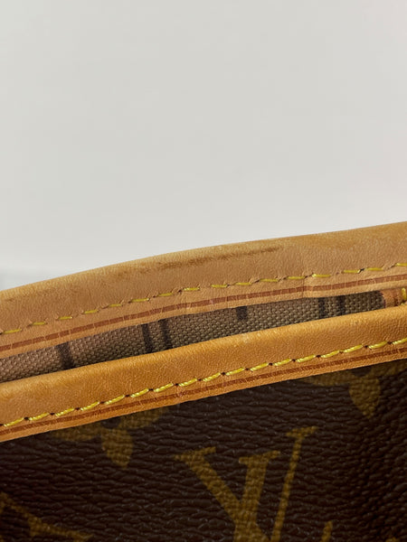 LOUIS VUITTON Monogram Neverfull MM Tote Bag