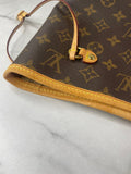 LOUIS VUITTON Monogram Neverfull MM Tote Bag