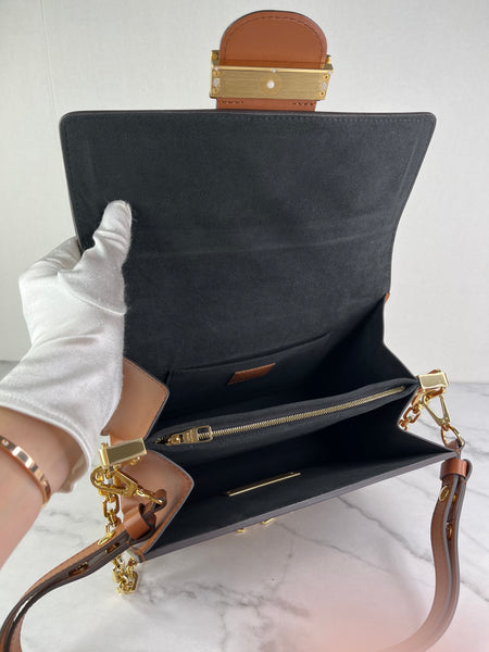 LOUIS VUITTON Monogram Reverse Dauphine MM