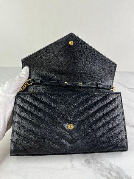 SAINT LAURENT Black CLASSIC CASSANDRE CHAIN WALLET IN GRAIN DE POUDRE LEATHER