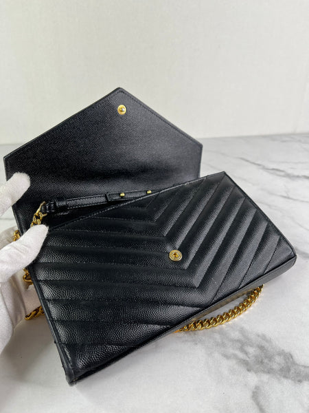 SAINT LAURENT Black CLASSIC CASSANDRE CHAIN WALLET IN GRAIN DE POUDRE LEATHER