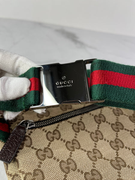 GUCCI Monogram Classic Canvas Belt Bag
