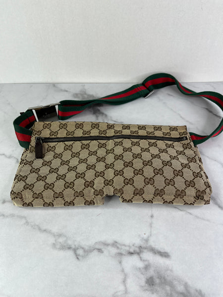 GUCCI Monogram Classic Canvas Belt Bag