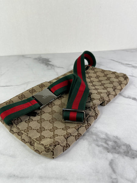 GUCCI Monogram Classic Canvas Belt Bag
