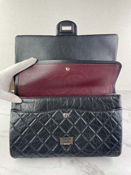 CHANEL Black Aged Calfskin Quilted 2.55 Reissue 226 Flap Bag