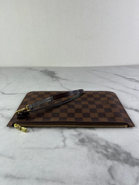 LOUIS VUITTON Damier Ebene Wristlet/Clutch