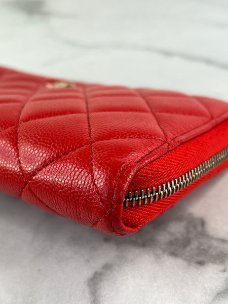 CHANEL Red Caviar Long Zipped Wallet