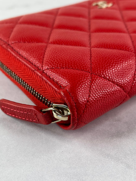 CHANEL Red Caviar Long Zipped Wallet