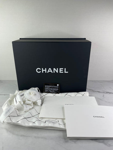 CHANEL Black Caviar Classic Jumbo Double Flap Bag