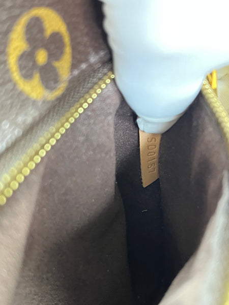 LOUIS VUITTON Pochette Métis Monogram Canvas Crossbody/Shoulder Bag