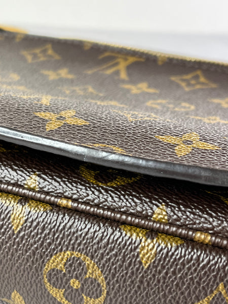 LOUIS VUITTON Pochette Métis Monogram Canvas Crossbody/Shoulder Bag