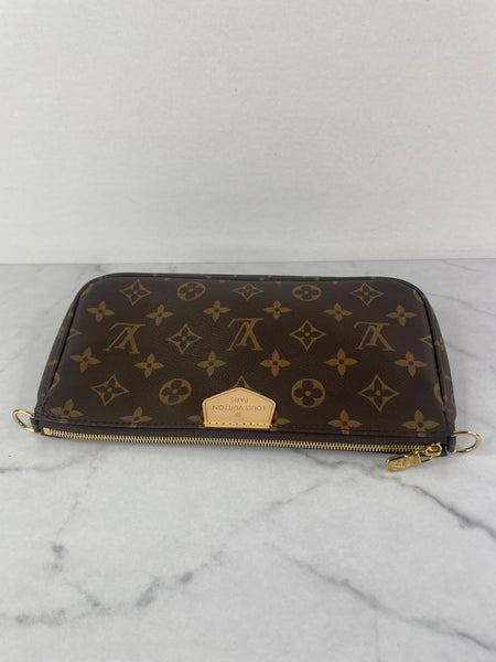 Louis Vuitton Khaki Multi Pochette Accessoires Crossbody/Shoulder Bag