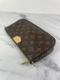 Louis Vuitton Khaki Multi Pochette Accessoires Crossbody/Shoulder Bag