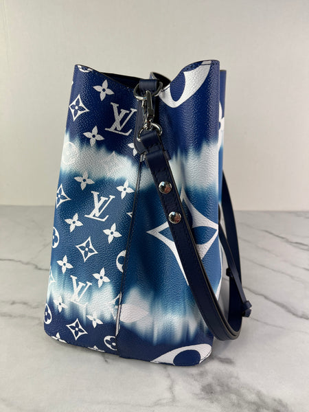Louis Vuitton Blue Monogram Escale Neonoe MM Crossbody/Shoulder Bag