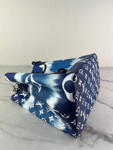 Louis Vuitton Blue Monogram Escale Neonoe MM Crossbody/Shoulder Bag