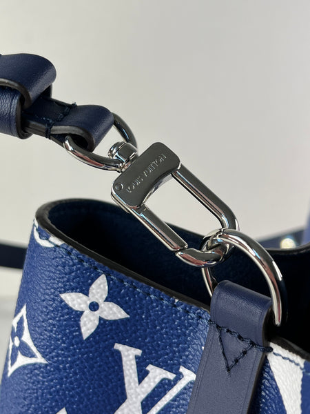 Louis Vuitton Blue Monogram Escale Neonoe MM Crossbody/Shoulder Bag