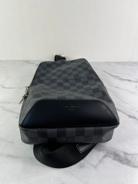 LOUIS VUITTON Damier Graphite Avenue Sling Bag