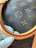 LOUIS VUITTON Keepall Bandoulière 50 Monogram