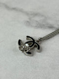 CHANEL SILVER/BLACK CC LOGO CAMELLIA NECKLACE