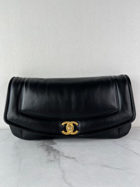 CHANEL CC BLACK SHINY LAMBSKIN PUFFY PILLOW JUMBO CLUTCH