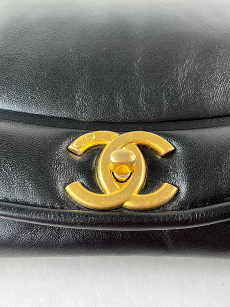 CHANEL CC BLACK SHINY LAMBSKIN PUFFY PILLOW JUMBO CLUTCH