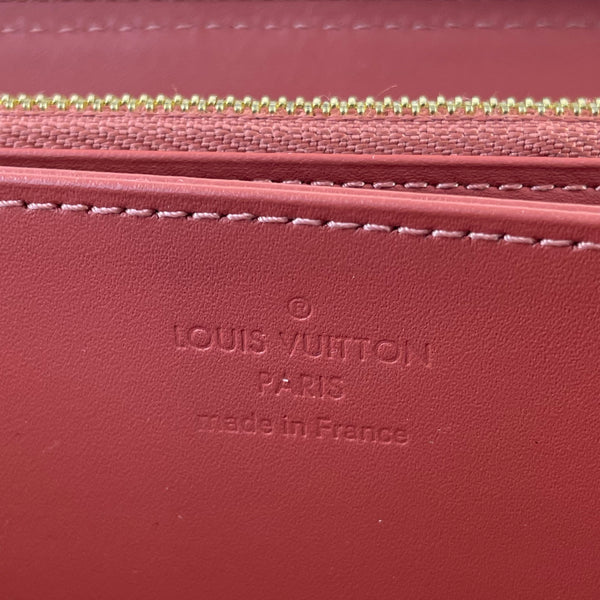 Louis Vuitton Limited Edition Monogram Vernis Valentine Dog Zippy Wallet