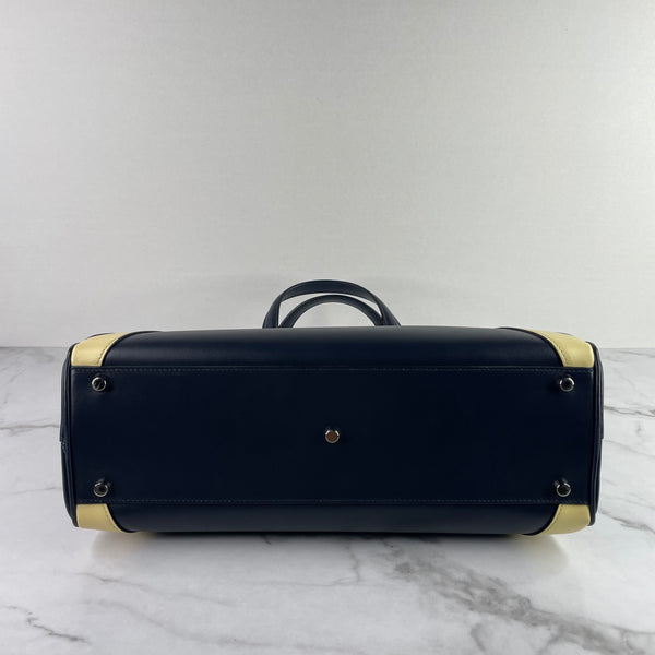 GUCCI Blue Smooth Calfskin Medium Zumi Top Handle Shoulder/Crossbody Bag