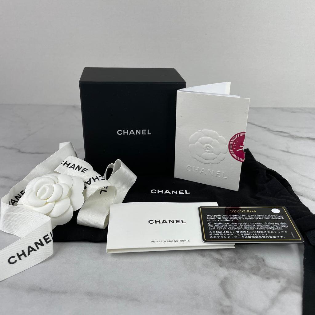 CHANEL Lambskin Quilted CC In Love Heart Coin Purse With Chain White  1025151